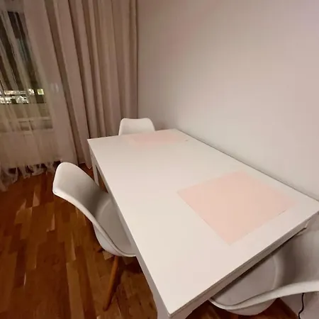 아파트 Living Eggenberg 9 *